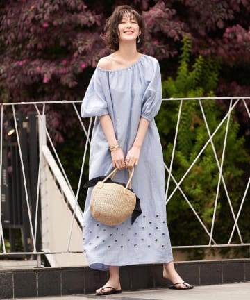 【ボリュームスリーブが魅力】エンブロイダリーマキシワンピース