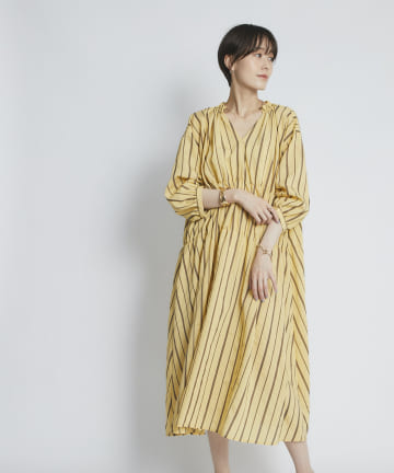 【カラーが鮮やかに映える】ストライプティアードワンピース