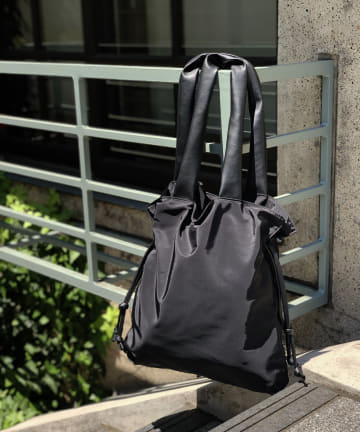 【異素材MIXで高見え】ナイロン巾着バッグ