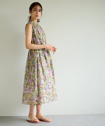 ペインティングフラワーワンピース