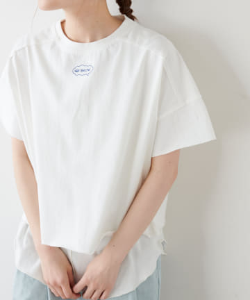 ロゴ刺繍ショート丈Ｔシャツ