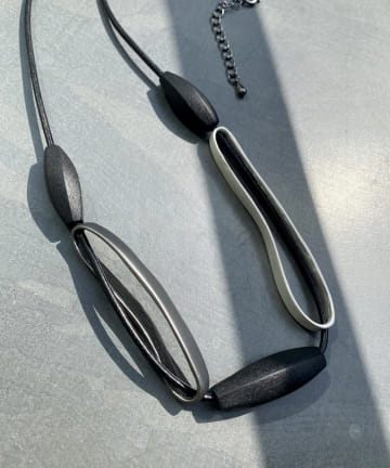 un dix cors(アンディコール) 【ウッドと金属のコントラスト】モチーフネックレス