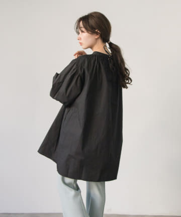 OUTLET(アウトレット) 【Kastane】花刺繍タイプライターチュニック