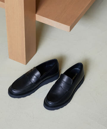 【CAMINANDO】チャンキーソールローファー