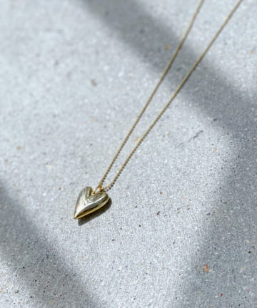 un dix cors(アンディコール) 【今年のトレンドモチーフ】ハートモチーフネックレス