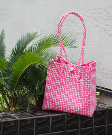 MEKEARISA GUMMYI BAG (M)