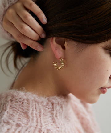 【SAPIR BACHAR】スワールピアス/GOLD