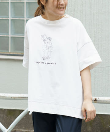 配色ステッチ×プリントTシャツ