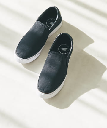 【NIKE・シティユースにぴったり】コートレガシースリッポン