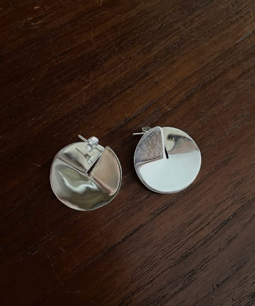 【PAZ COLLECTIVE/パズ コレクティブ】SPINNING イヤリング