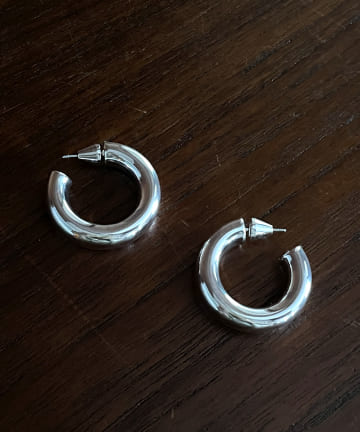 【RAHYA/ラヒヤ】VESTA SMALL HOOP ピアス