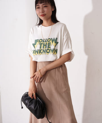 FOLLOW Tシャツ