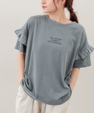 ピグメント染め×ロゴプリントTシャツ