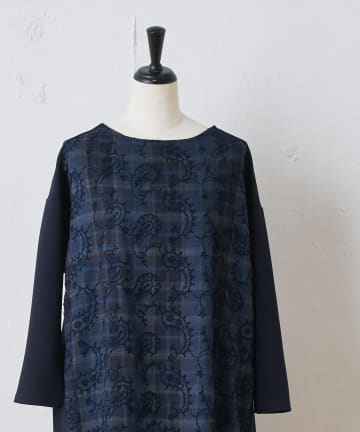 ペイズリー刺繍ワンピース