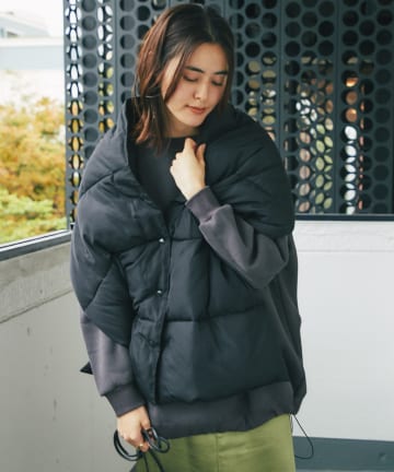 【トレンドアイテム】スナップ付き中綿ストール