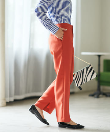 【スタイリングアクセントに持ちたい】カラーストレートインスリットパンツ