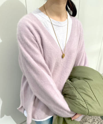 ラクーンVネックプルオーバー