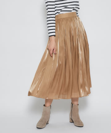 【濡れたようなツヤが美しい】リキッドスカート