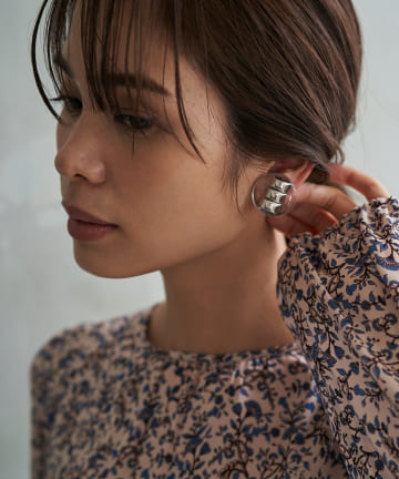 【スタイリッシュなブロックモチーフ・HUI(ヒュイ)】ブロックミニイヤリング