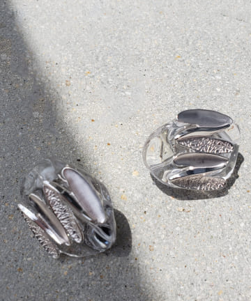 【洗練されたデザイン・HUI(ヒュイ)】ジグザグオーバルイヤリング