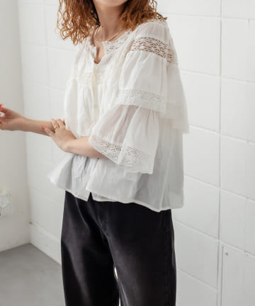 レースポンチョブラウス