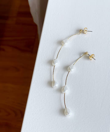 【今季注目】ラインパールピアス