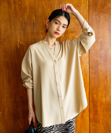 スキッパーブラウス