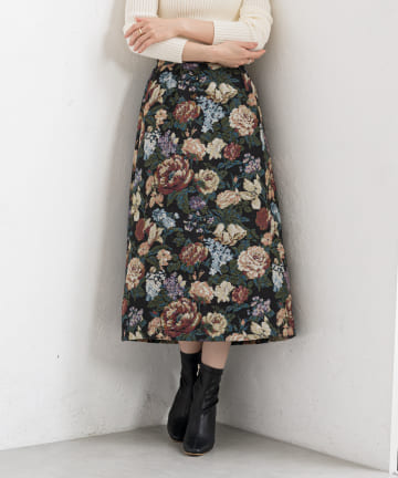 【バックウエストゴム仕様】花柄ゴブラン織りフレアスカート