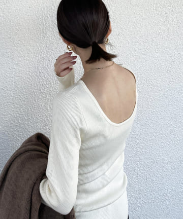 バックシャンリブニット