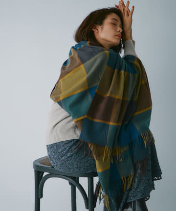 【羽織りも巻いてもオシャレ・チェザーレガッティ】カシミヤチェックストール