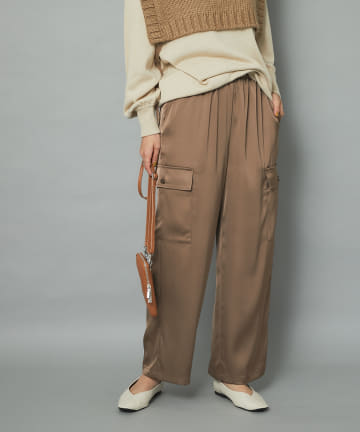 【今季注目】サテンカーゴパンツ