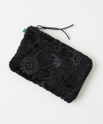 ファー刺繍ポーチ