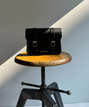 【Dr.Martens/ドクターマーチン】レザーショルダーミニバッグ