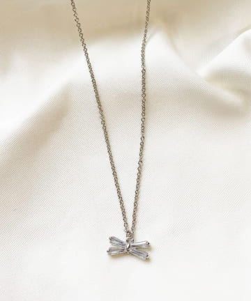 Lattice(ラティス) リボンビジューネックレス