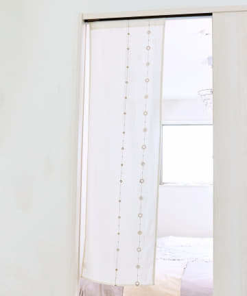 ライン刺繍セパレートカーテン