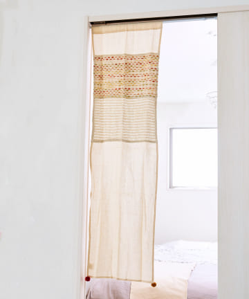 ポンポン付異素材セパレートカーテン