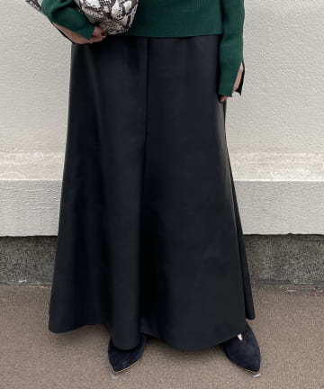 エコレザーマキシスカート