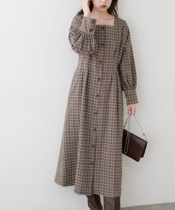 natural couture(ナチュラルクチュール) 【着用動画あり・WEB限定】べっ甲釦ウエストタックワンピース