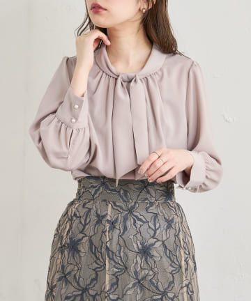 natural couture(ナチュラルクチュール) 袖口パールノット結びボータイブラウス