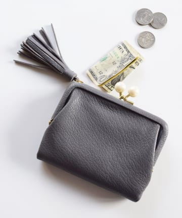 BIRTHDAY BAR(バースデイバー) 【perche ペルケ】がま口折財布 ヤギ革
