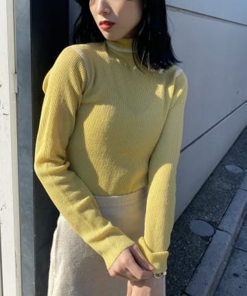 配色シアーリブタートルネックプルオーバー