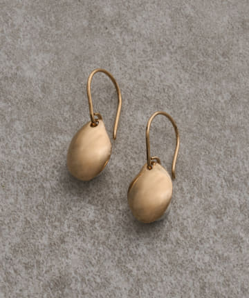 《Helena Rohner》ピアス