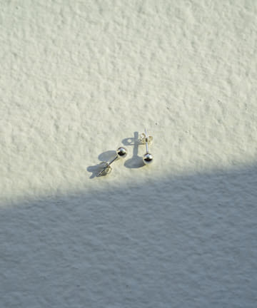 【Nina&Jules/ニナエジュール】 シングルボールピアス