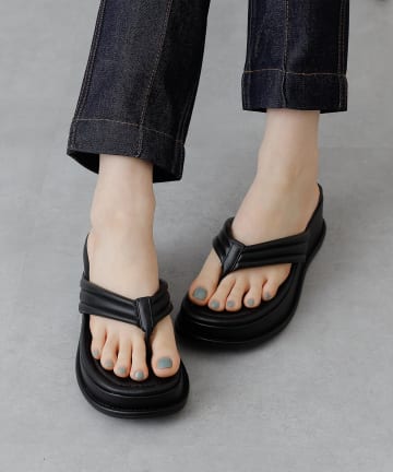 WEB・一部店舗限定 / 厚底トングサンダル