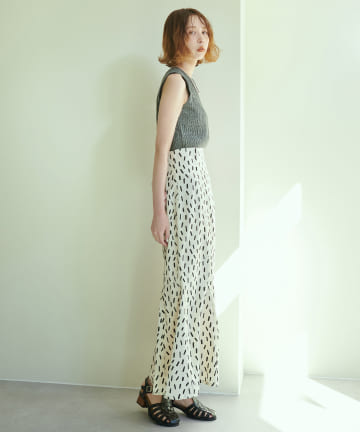 natural couture(ナチュラルクチュール) ほんのりカジュアルテイストなロングドットマーメイドスカート