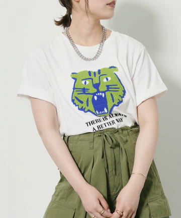 CPCM(シーピーシーエム) トラサガラ刺繍T