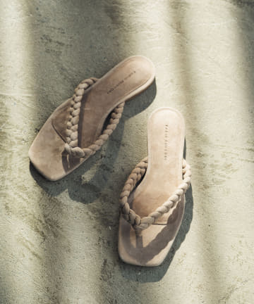 【FABIORUSCONI/ファビオルスコーニ】スウェード三編みトングサンダル