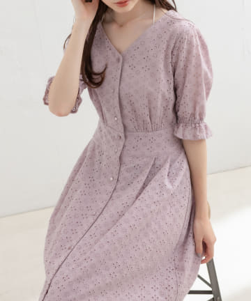 OLIVE des OLIVE(オリーブ デ オリーブ) 刺繍レースＶネックワンピース