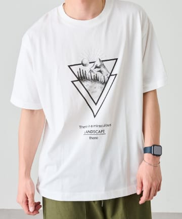 COLONY 2139(コロニー トゥーワンスリーナイン) 2139Tシャツ(LOCAL TRIP A)/プリントTシャツ グラフィック