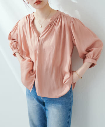 natural couture(ナチュラルクチュール) 大人上品な1品 とろみサテン7分袖ブラウス